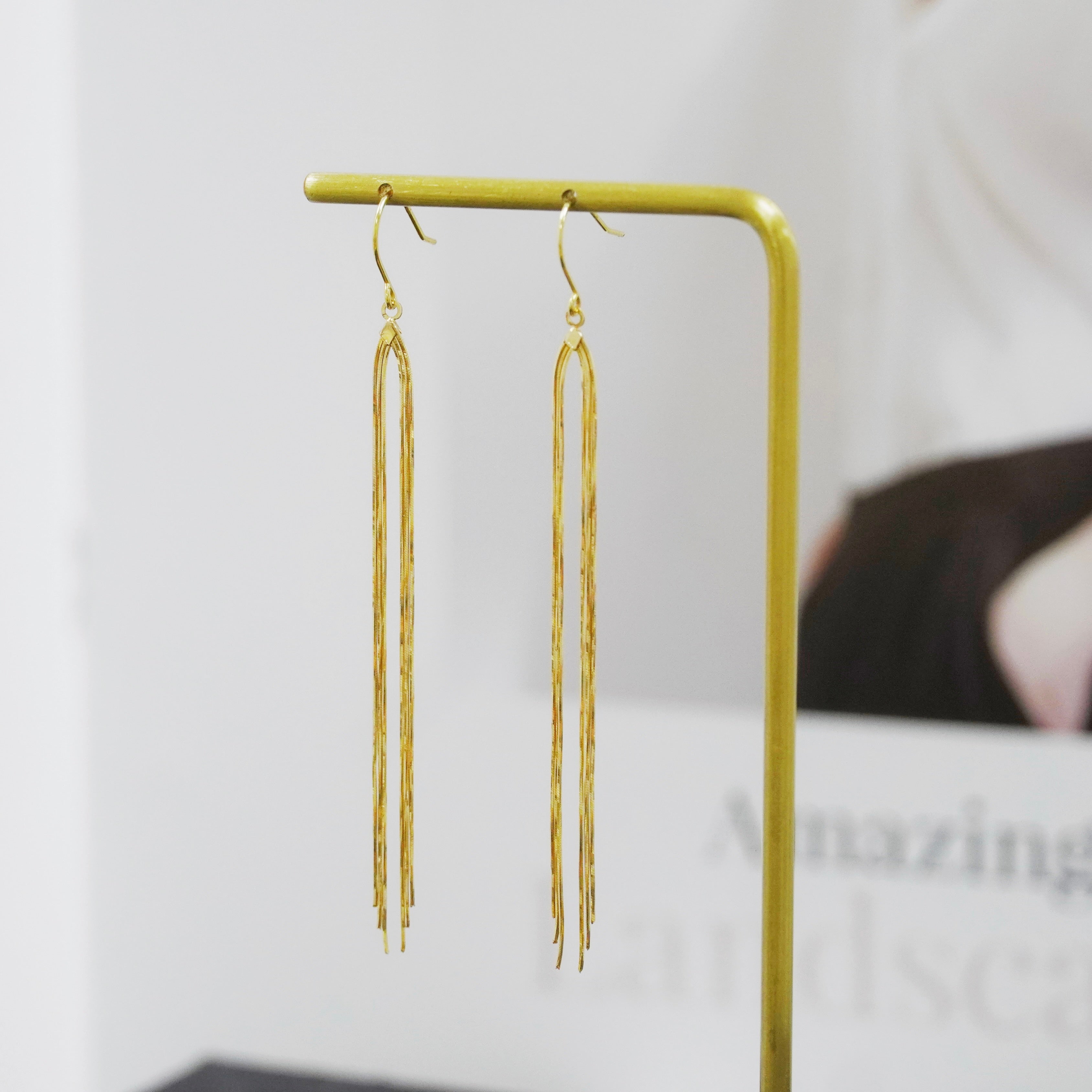 18K金蛇骨流蘇耳環 18K Gold Mini Snake Chain Dangle Earrings